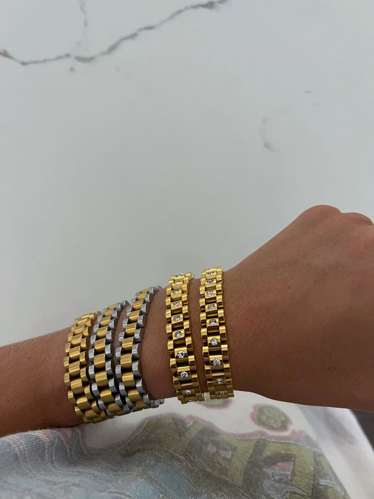 The Chain Watch Bracelet- Gold With Diamonds